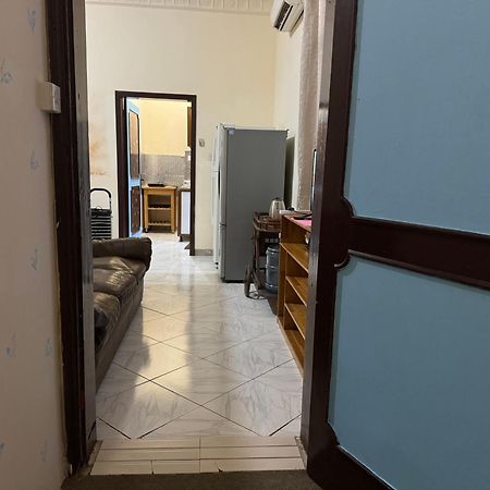 Backpacker'S Bed - No Parking Space アブダビ エクステリア 写真